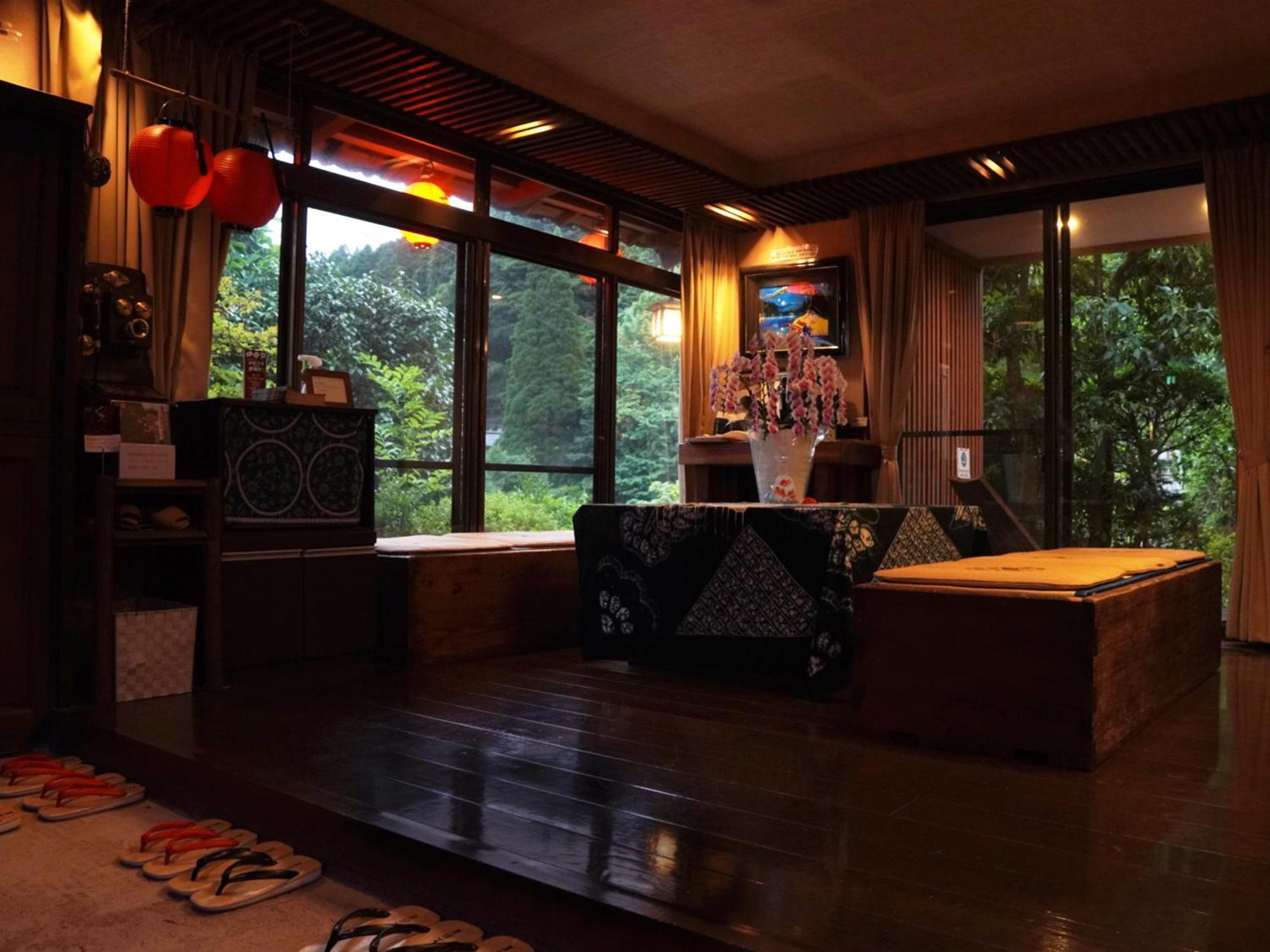 Yunohira Kamiyanagiya Hotell Yufu Exteriör bild